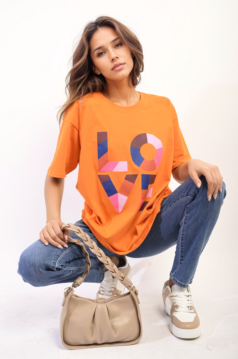 AMANDA Oversized Love Slogan Print Top