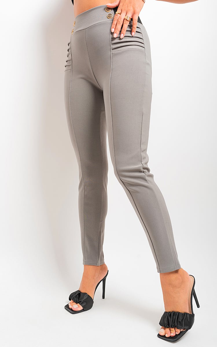 ARIAH Elastic Waist Button Detail Leggings