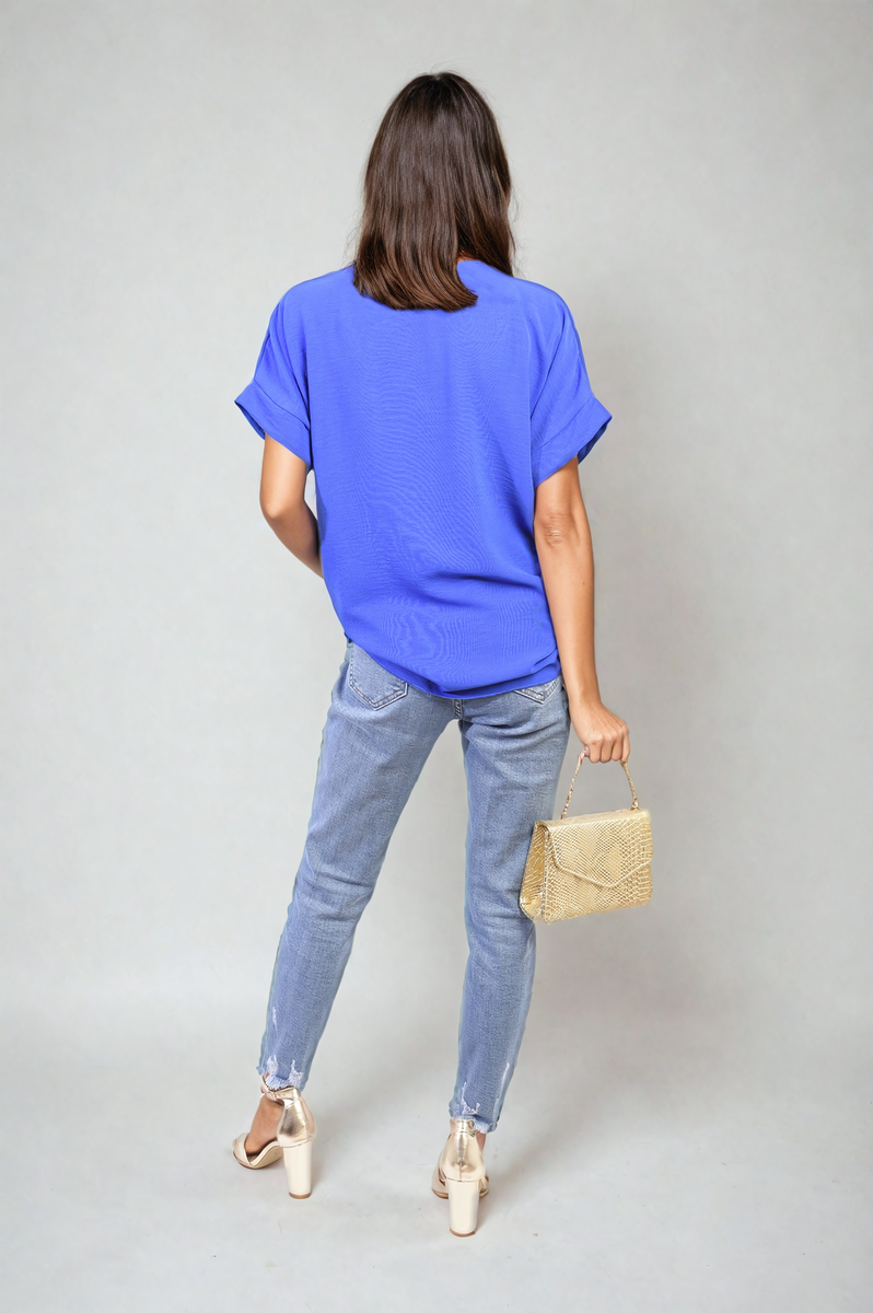 NELLIE V-Neck Twist Front Top