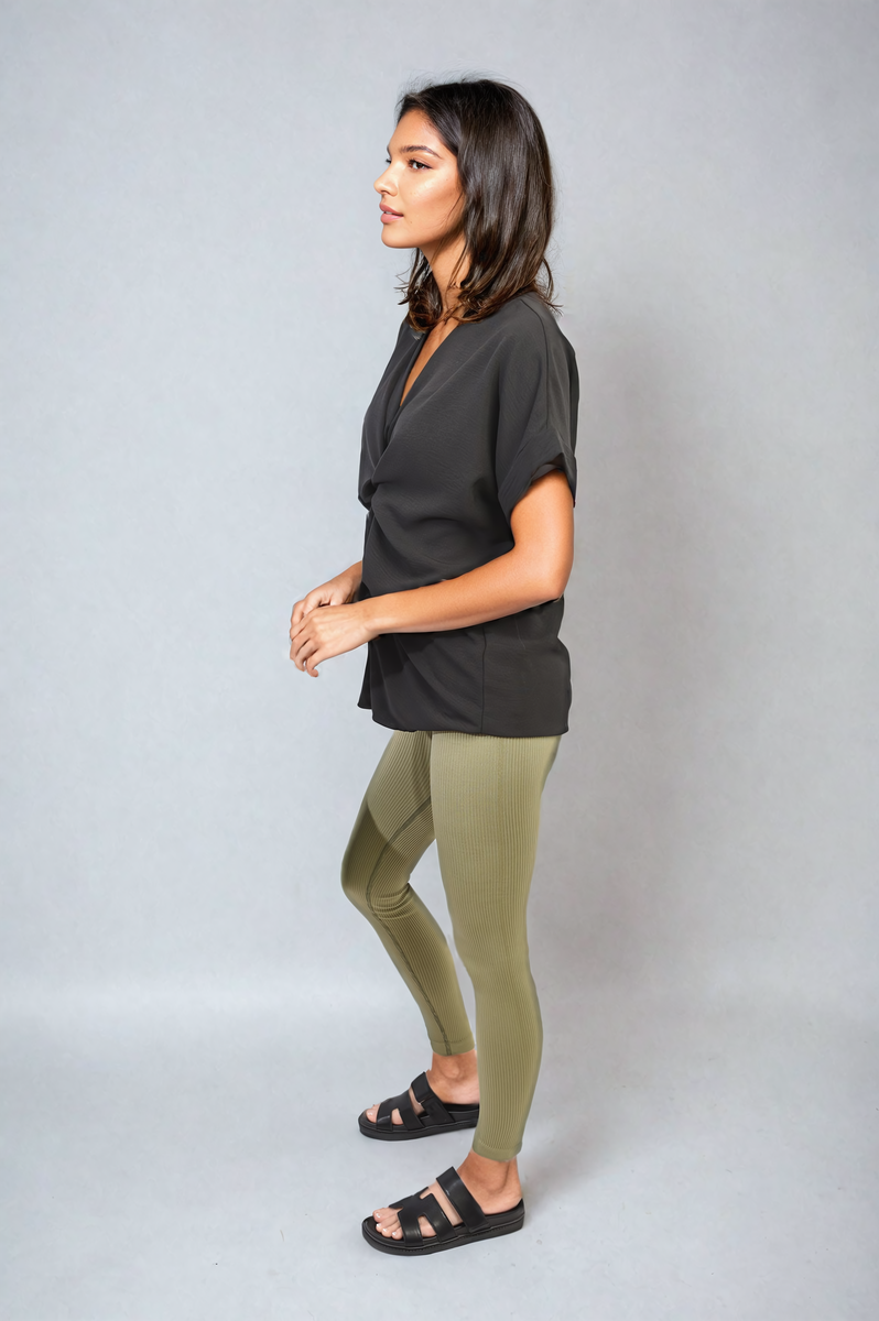 NELLIE V-Neck Twist Front Top