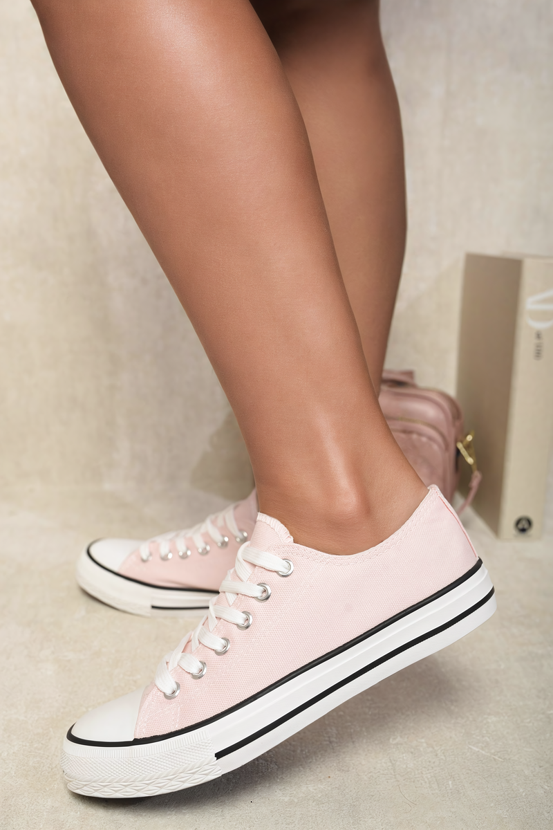 WILLOW Low Top Lace up Trainers